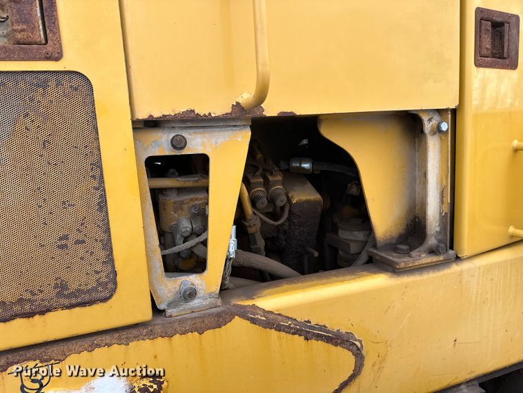 image for item DW4394 2007 John Deere 772D motor grader