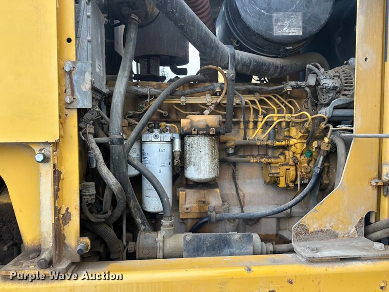 image for item DW4394 2007 John Deere 772D motor grader