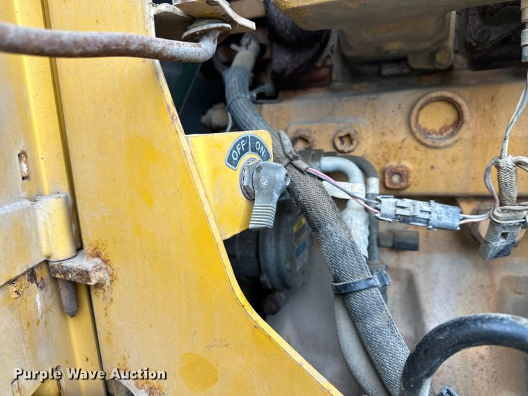 image for item DW4394 2007 John Deere 772D motor grader