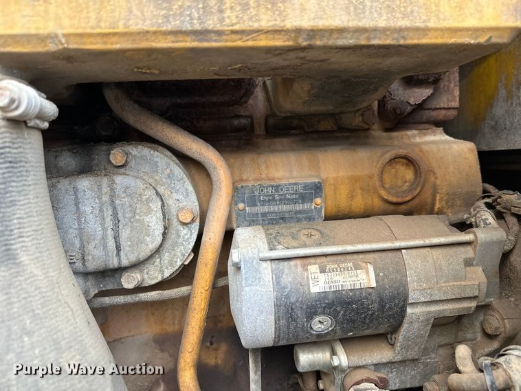 image for item DW4394 2007 John Deere 772D motor grader