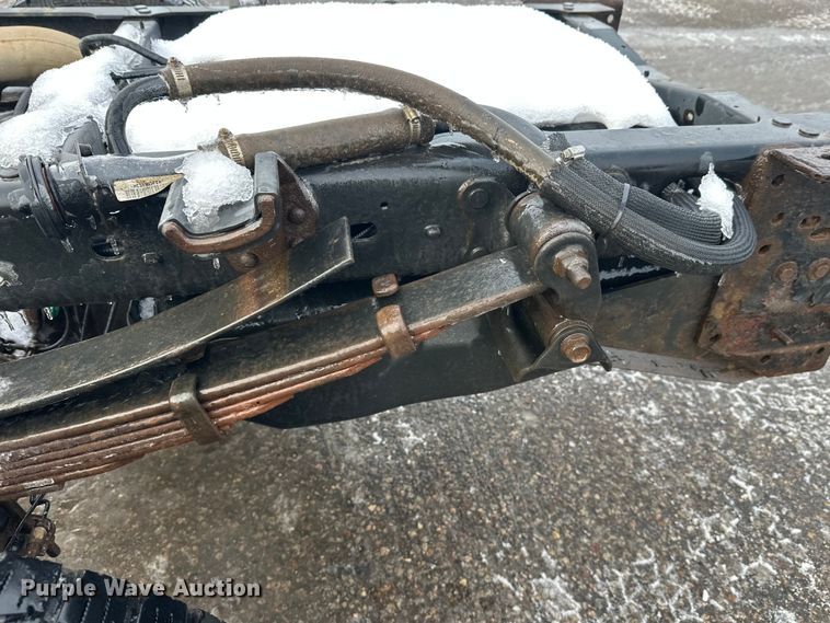 image for item DW4396 2017 Ford F350 Super Duty Crew Cab pickup truck cab and chassis