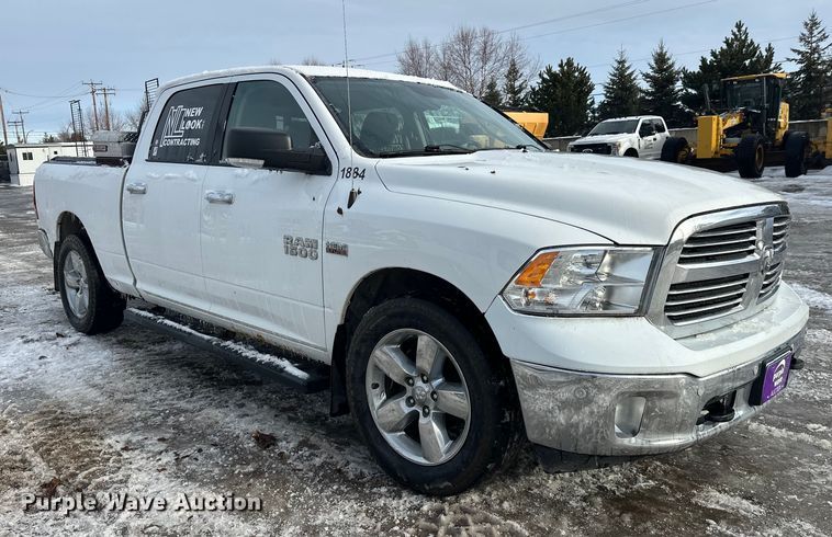 image for item DW4397 2016 RAM 1500 Crew Cab pickup truck