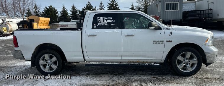 image for item DW4397 2016 RAM 1500 Crew Cab pickup truck