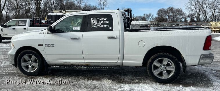 image for item DW4397 2016 RAM 1500 Crew Cab pickup truck