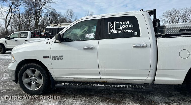 image for item DW4397 2016 RAM 1500 Crew Cab pickup truck