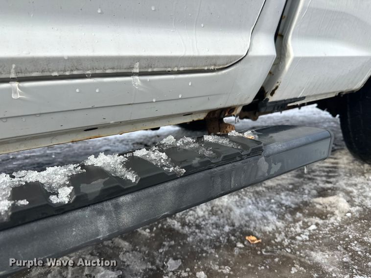 image for item DW4397 2016 RAM 1500 Crew Cab pickup truck