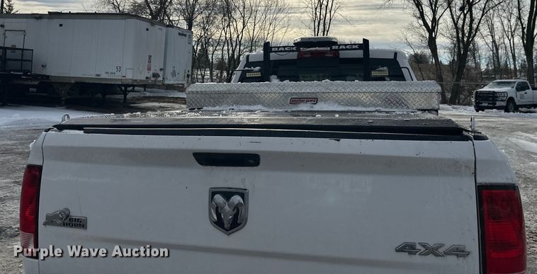 image for item DW4397 2016 RAM 1500 Crew Cab pickup truck