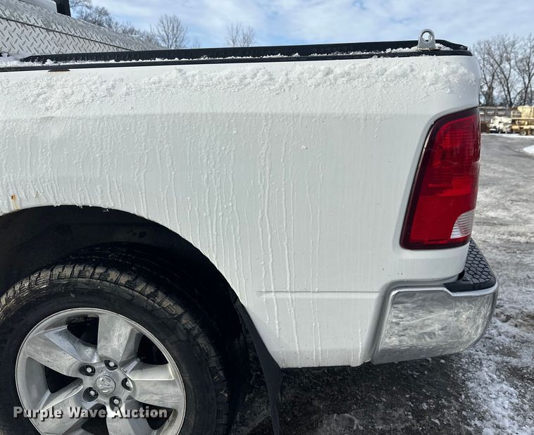 image for item DW4397 2016 RAM 1500 Crew Cab pickup truck