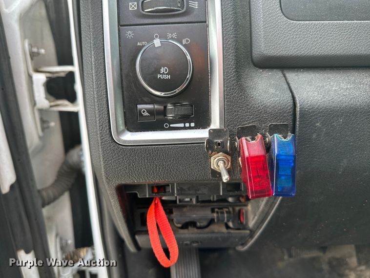 image for item DW4397 2016 RAM 1500 Crew Cab pickup truck