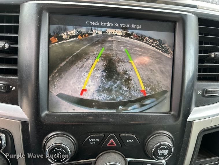 image for item DW4397 2016 RAM 1500 Crew Cab pickup truck