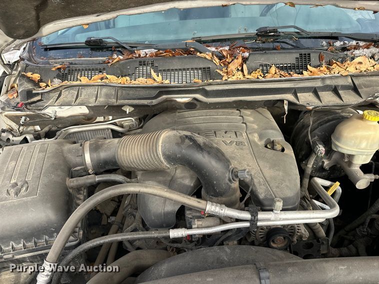 image for item DW4397 2016 RAM 1500 Crew Cab pickup truck