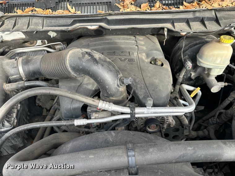 image for item DW4397 2016 RAM 1500 Crew Cab pickup truck