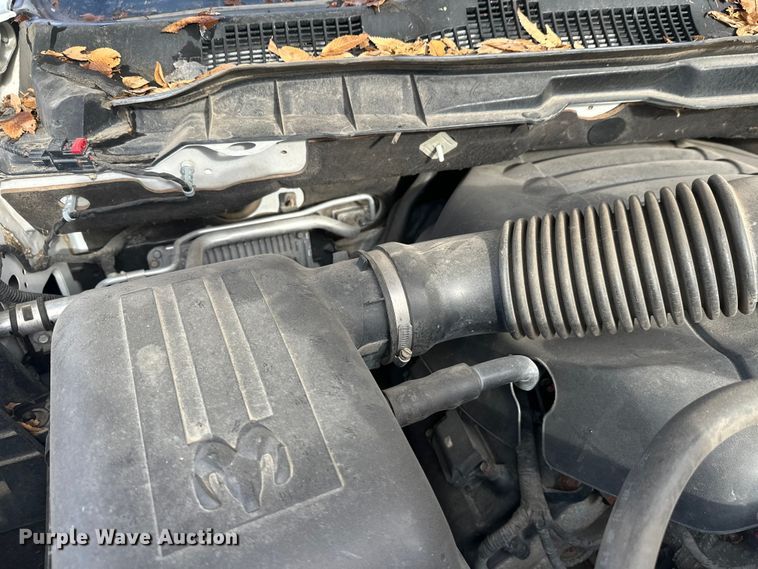 image for item DW4397 2016 RAM 1500 Crew Cab pickup truck