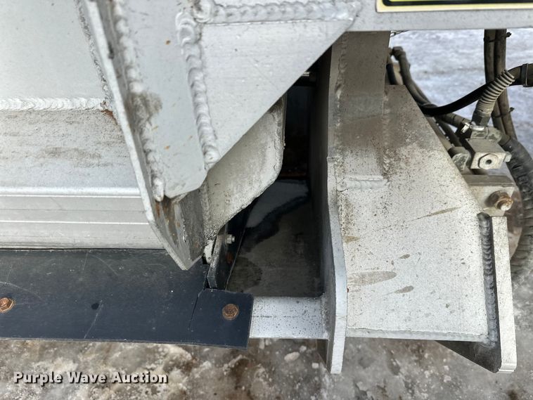 image for item DW4398 2013 Travis Body & Trailer, Inc. S/102 bottom dump trailer