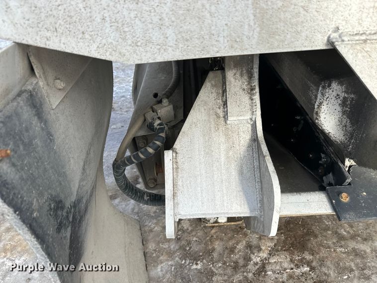 image for item DW4398 2013 Travis Body & Trailer, Inc. S/102 bottom dump trailer