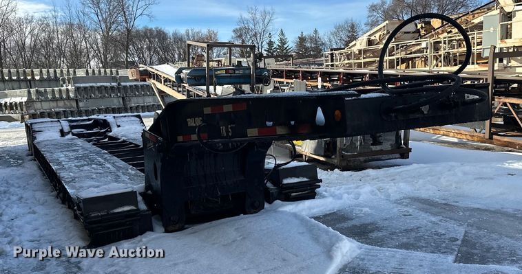 image for item DW4399 2005 Trail King Industries TK110HDG-533 lowboy equipment trailer