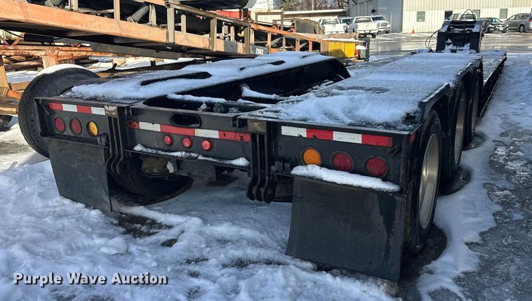 image for item DW4399 2005 Trail King Industries TK110HDG-533 lowboy equipment trailer