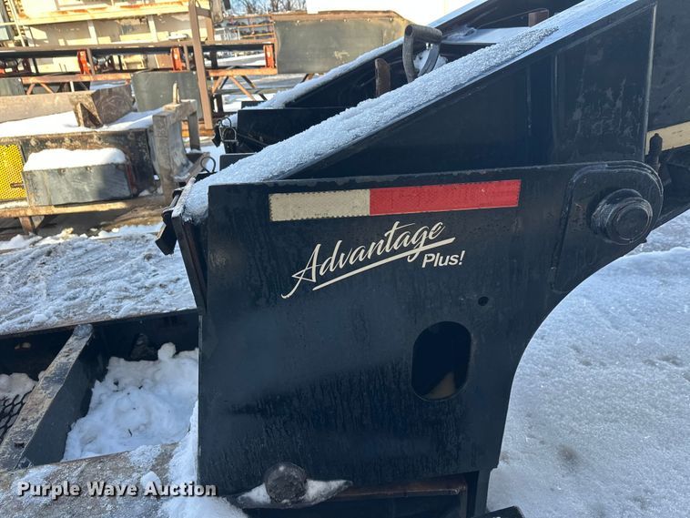 image for item DW4399 2005 Trail King Industries TK110HDG-533 lowboy equipment trailer