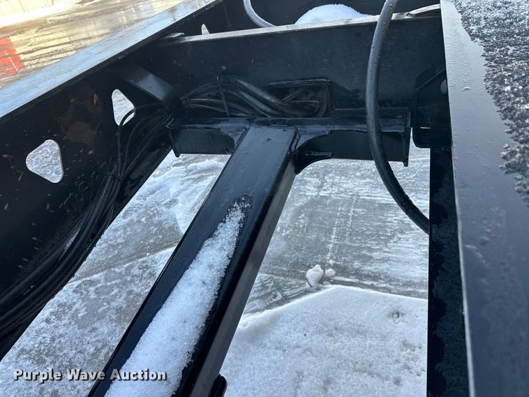 image for item DW4399 2005 Trail King Industries TK110HDG-533 lowboy equipment trailer