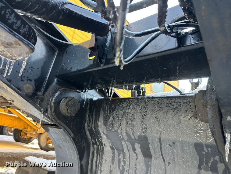 image for item DW4399 2005 Trail King Industries TK110HDG-533 lowboy equipment trailer