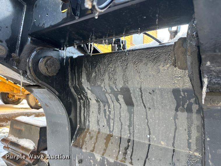 image for item DW4399 2005 Trail King Industries TK110HDG-533 lowboy equipment trailer