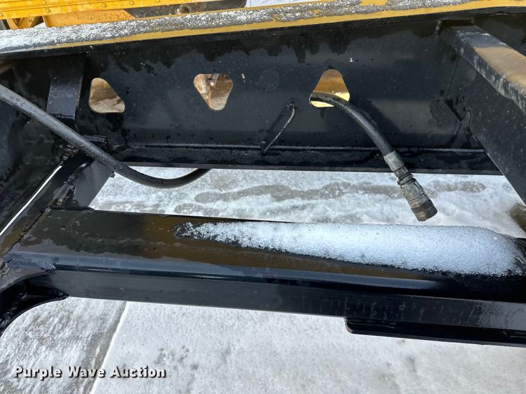 image for item DW4399 2005 Trail King Industries TK110HDG-533 lowboy equipment trailer