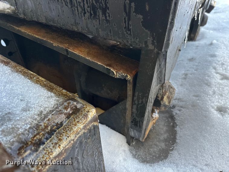 image for item DW4399 2005 Trail King Industries TK110HDG-533 lowboy equipment trailer