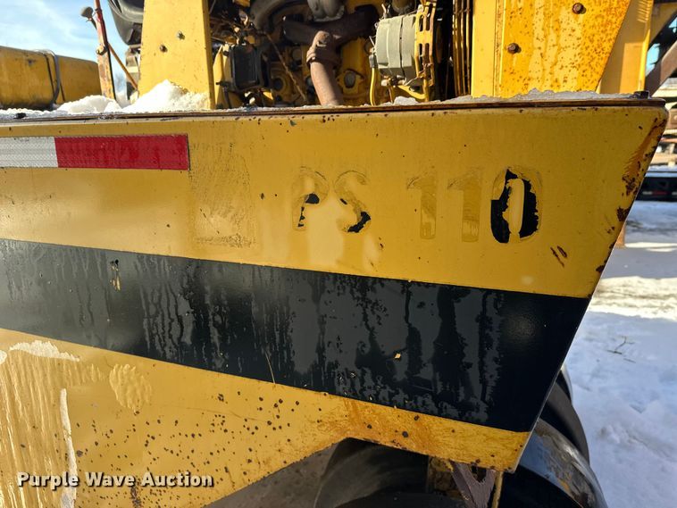 image for item DW4400 Caterpillar PS-110 pneumatic roller