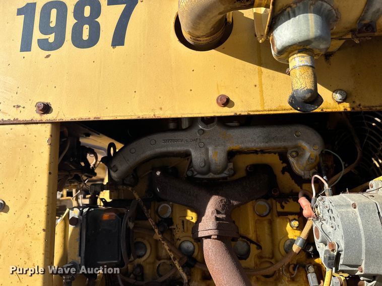 image for item DW4400 Caterpillar PS-110 pneumatic roller