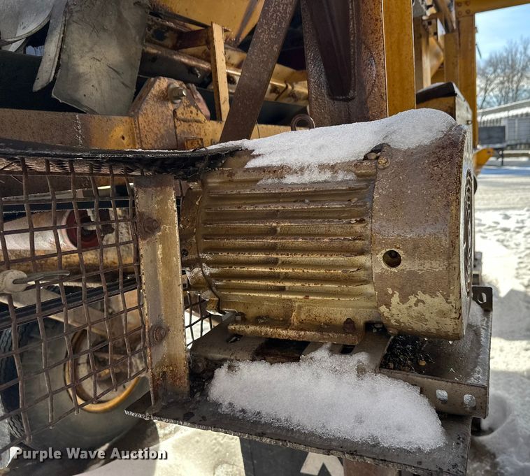 image for item DW4401 Allis chalmers screening plant