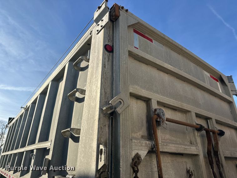 image for item DW4402 1994 East Manufacturing Corp. end dump trailer
