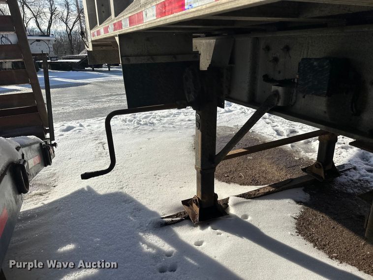 image for item DW4402 1994 East Manufacturing Corp. end dump trailer