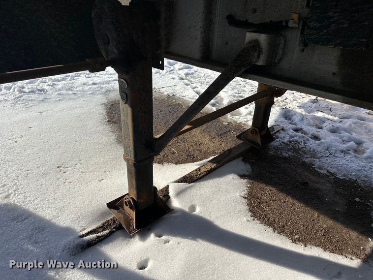 image for item DW4402 1994 East Manufacturing Corp. end dump trailer