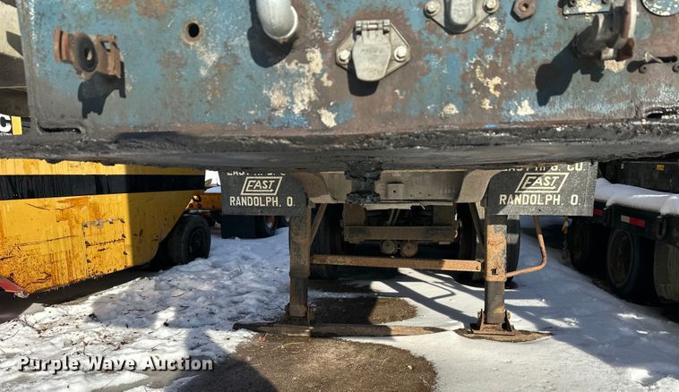 image for item DW4402 1994 East Manufacturing Corp. end dump trailer