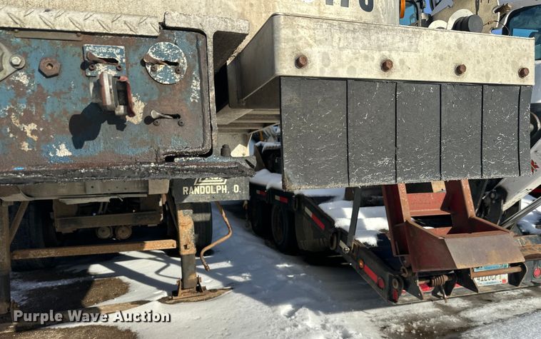 image for item DW4402 1994 East Manufacturing Corp. end dump trailer