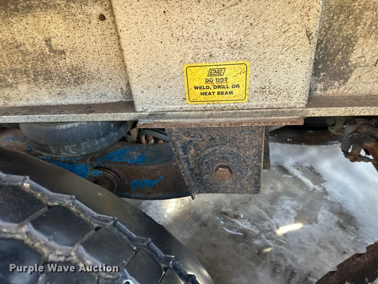 image for item DW4402 1994 East Manufacturing Corp. end dump trailer