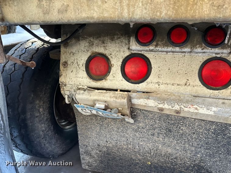 image for item DW4402 1994 East Manufacturing Corp. end dump trailer