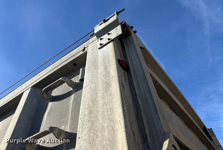 image for item DW4402 1994 East Manufacturing Corp. end dump trailer