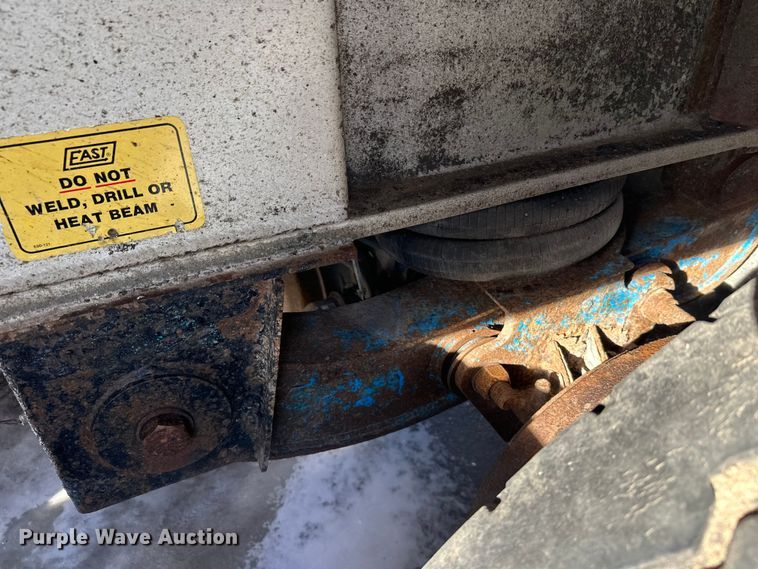 image for item DW4402 1994 East Manufacturing Corp. end dump trailer