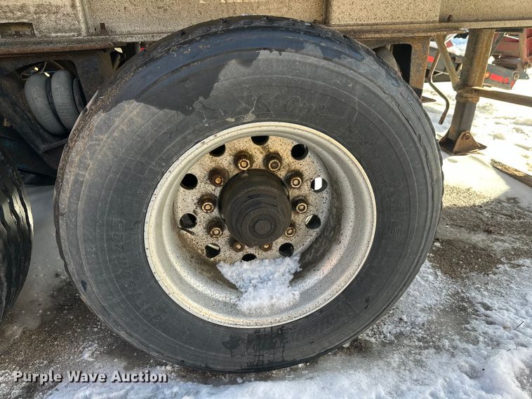 image for item DW4402 1994 East Manufacturing Corp. end dump trailer