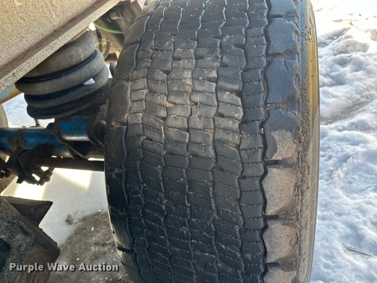 image for item DW4402 1994 East Manufacturing Corp. end dump trailer