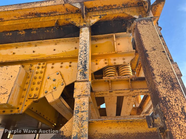 image for item DW4403 Grason KR1315D impact crusher