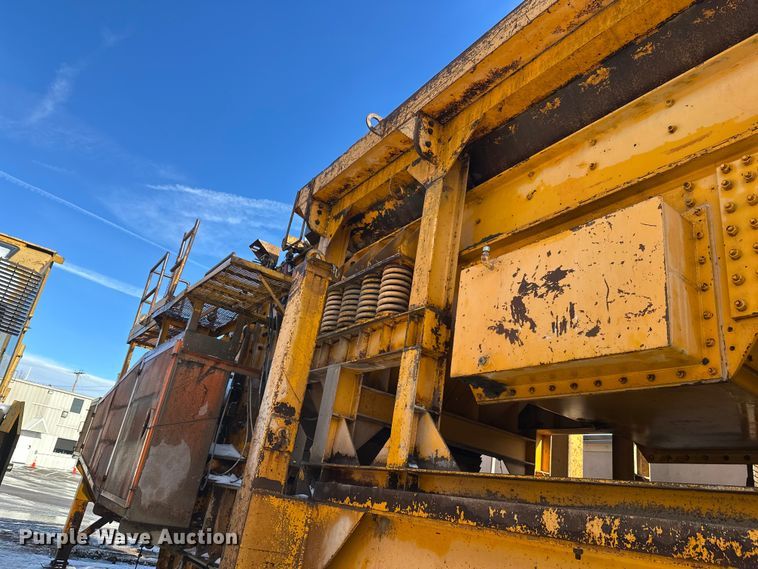 image for item DW4403 Grason KR1315D impact crusher