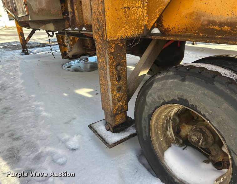 image for item DW4403 Grason KR1315D impact crusher