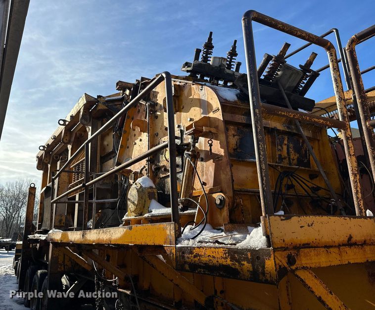 image for item DW4403 Grason KR1315D impact crusher