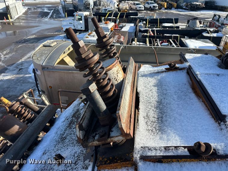 image for item DW4403 Grason KR1315D impact crusher