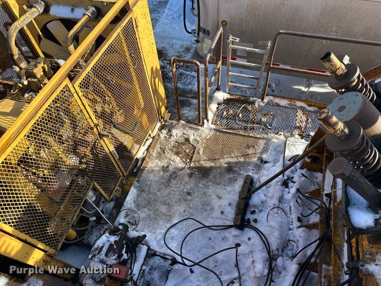 image for item DW4403 Grason KR1315D impact crusher