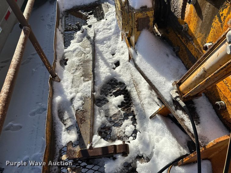 image for item DW4403 Grason KR1315D impact crusher