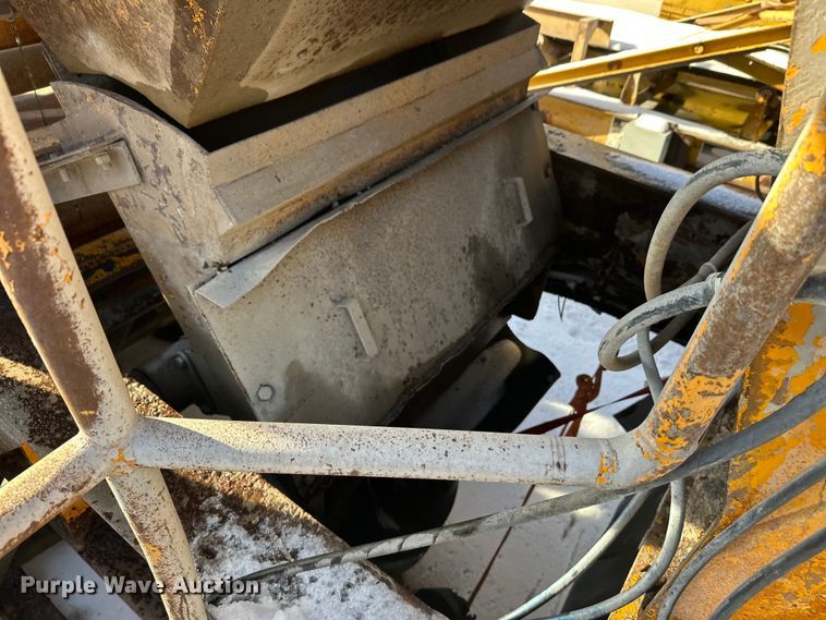 image for item DW4403 Grason KR1315D impact crusher