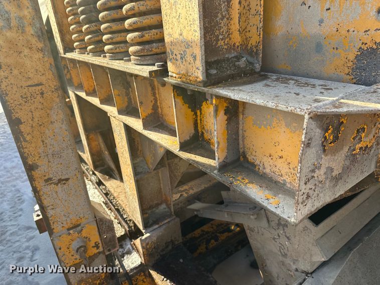 image for item DW4403 Grason KR1315D impact crusher